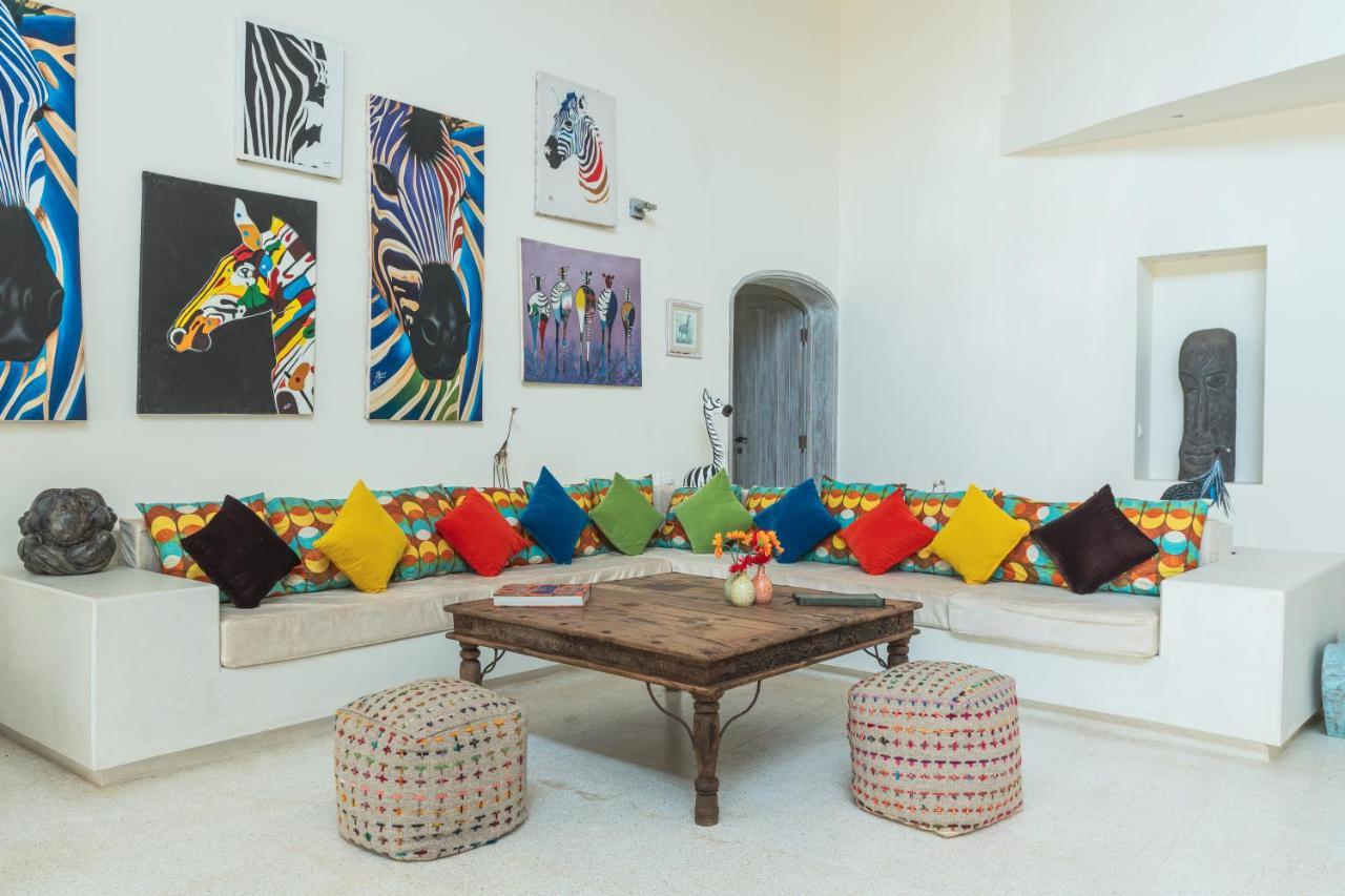 Kinondo Zumzum Beach House Bed & Breakfast エクステリア 写真
